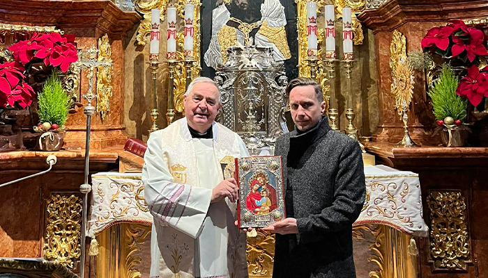 Polacy oddali swe rodziny pod opiekę Najświętszej Rodziny!