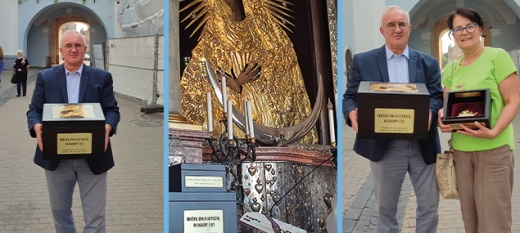 Dar uczestników kampanii „Matko Miłosierdzia, błagamy Cię!” złożony w Ostrobramskim Sanktuarium
