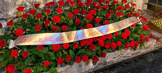 920 róż dla świętej Rity!