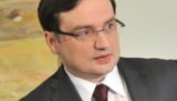 Solidarna Polska chce zawiesić pakiet klimatyczny, będzie zbierać podpisy w Europie